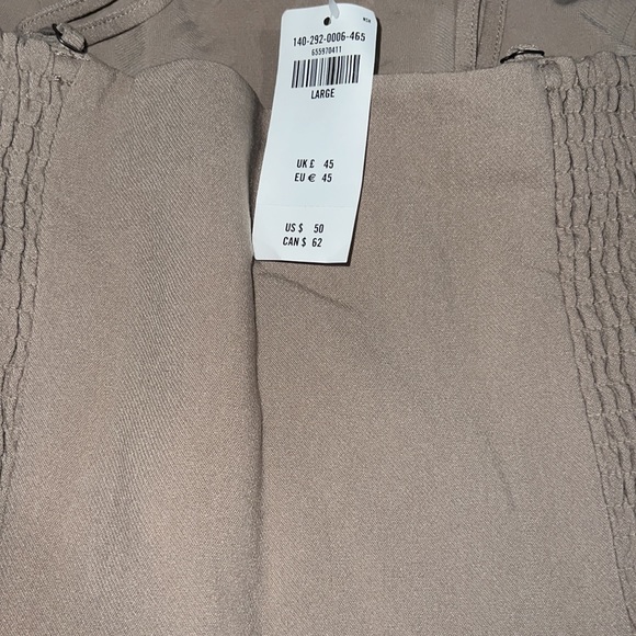 A & F Tailored Squareneck Top - Large - Picture 2 of 4